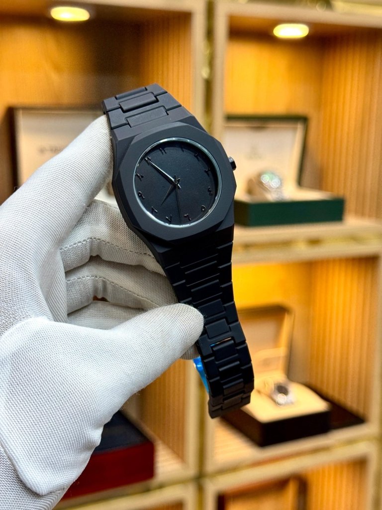 Black Aura Quartz Watch - TrendBuyPK